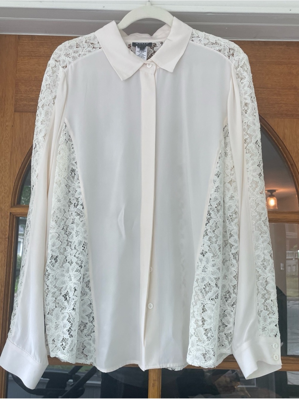 Worth New York Women’s Cream Lace Silk Button Up Blouse Size Large